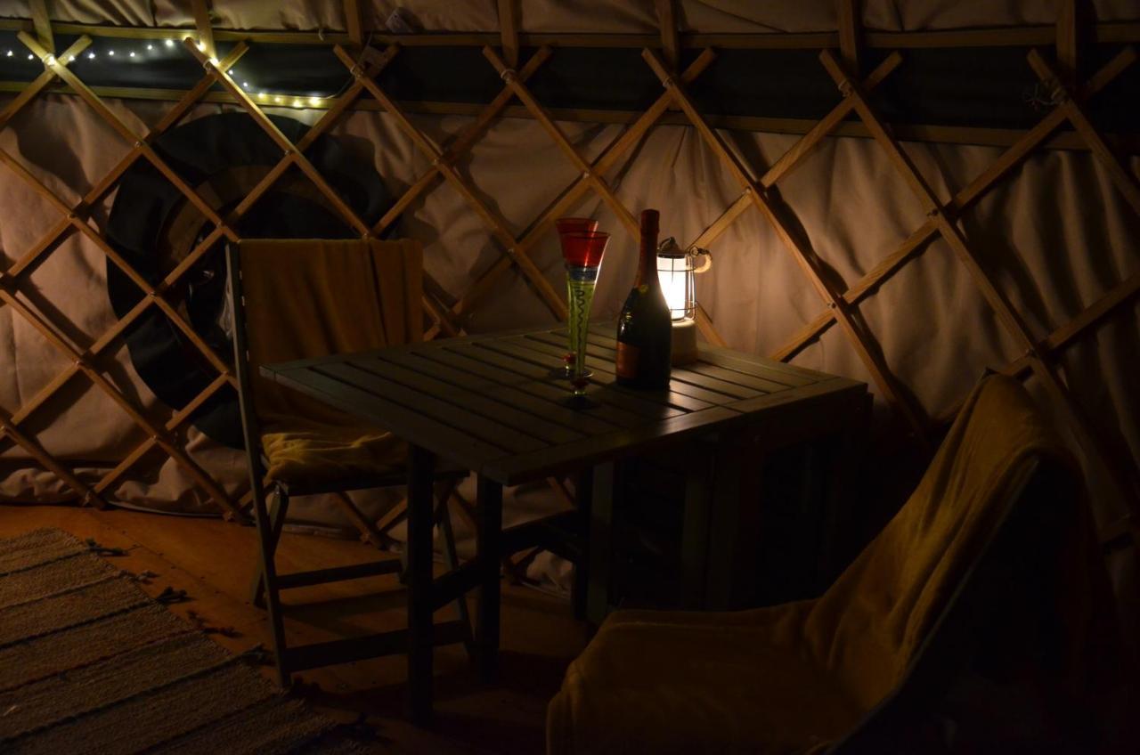 ホテル Stamford Meadows Glamping With Private Hot Tubs エクステリア 写真