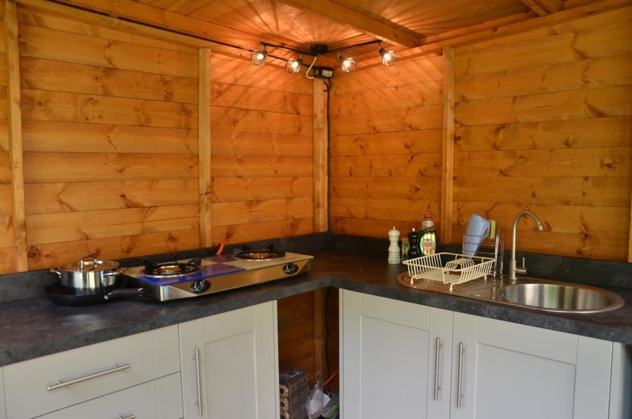 ホテル Stamford Meadows Glamping With Private Hot Tubs エクステリア 写真