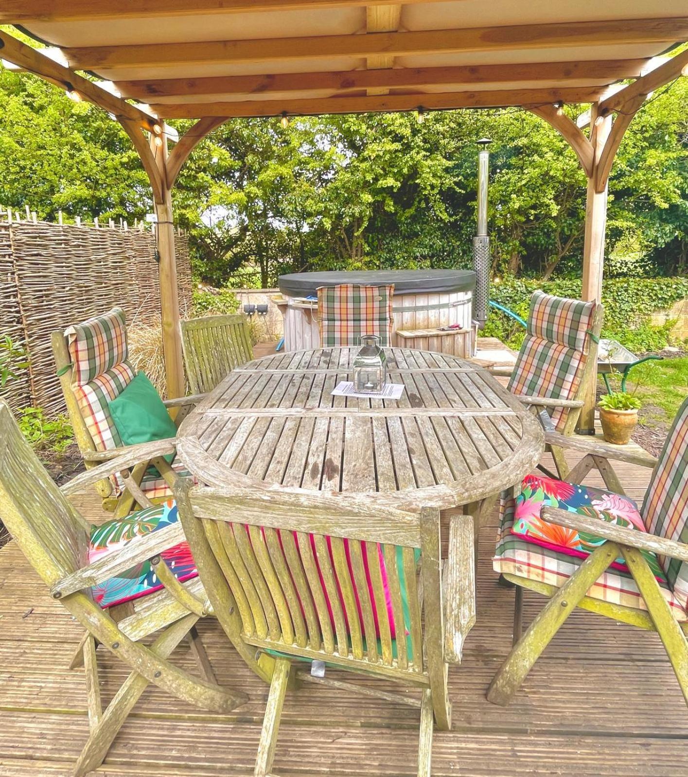 ホテル Stamford Meadows Glamping With Private Hot Tubs エクステリア 写真